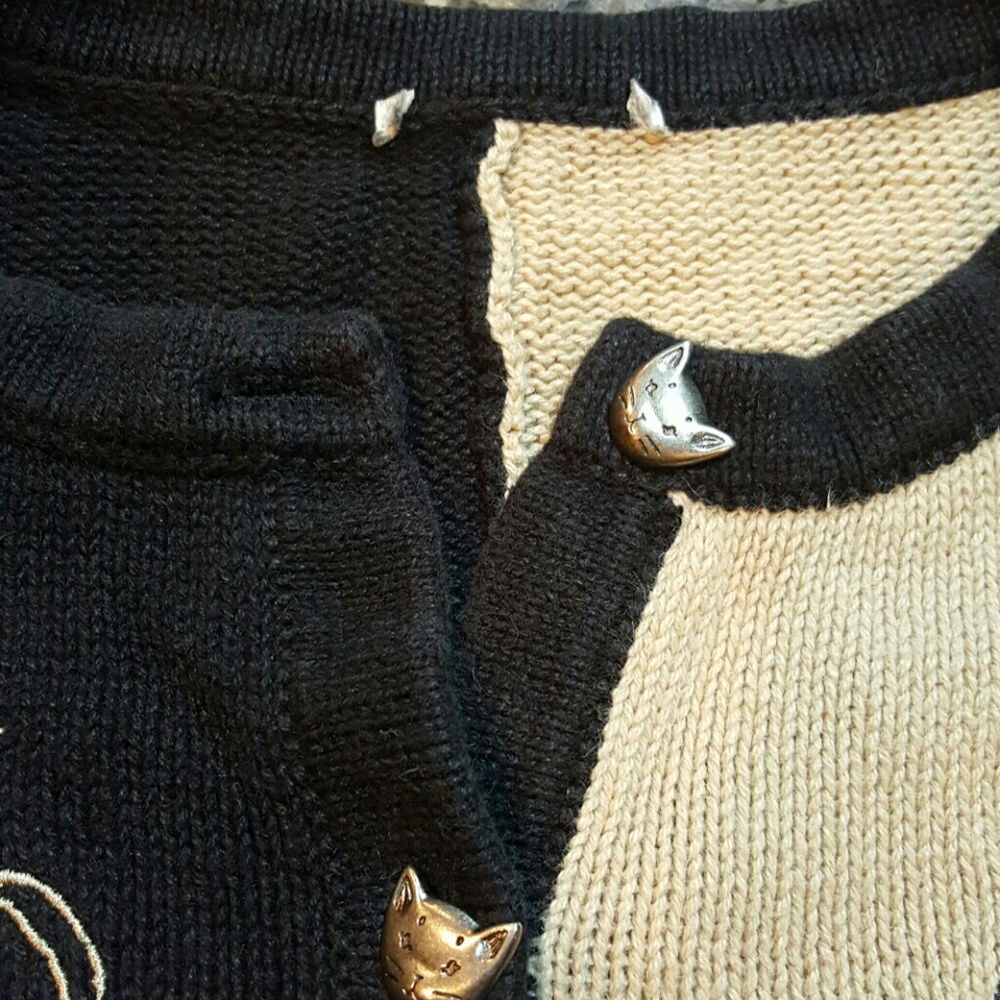 Cat Sweater - Picture 8 of 8